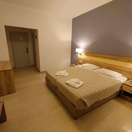 Ifigenia Hotel 2*