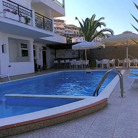 Ifigenia فندق