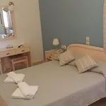 伊菲吉尼亚酒店 2*